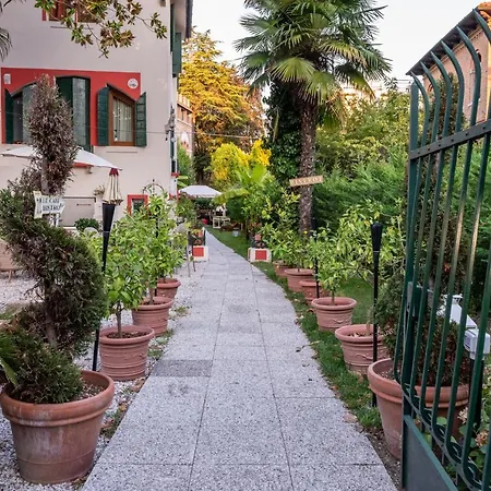Ξενοδοχείο Stella 2*