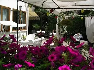 Stella Hotel 2*