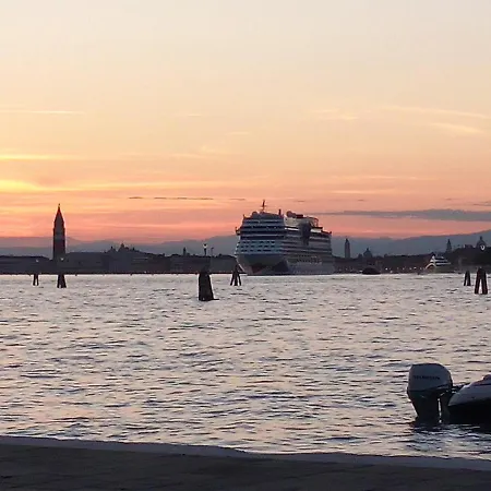 Stella 2* Venezia Lido